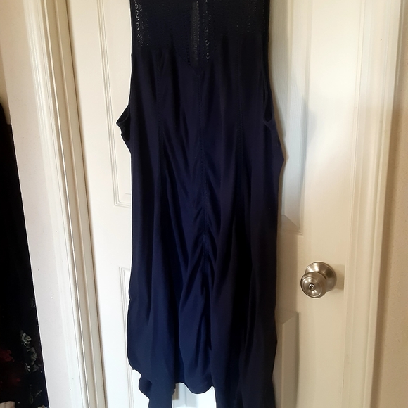 3X and 4X blouses, dresses, and pants. Torrid, Catherine's  and other items - Picture 3 of 16